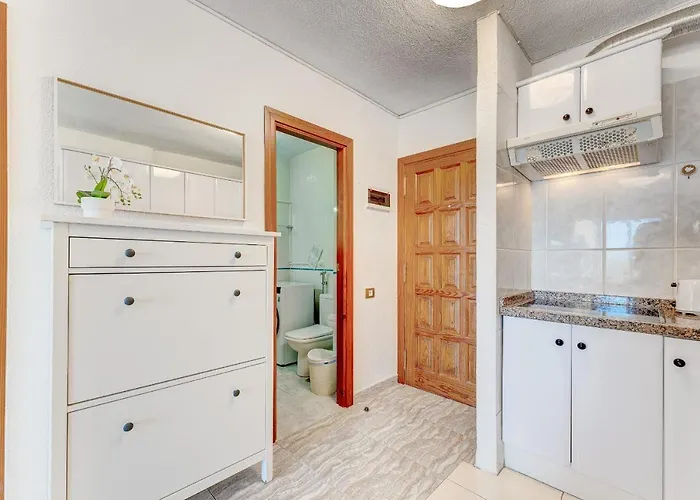 Torres Del Sol Front Ph06